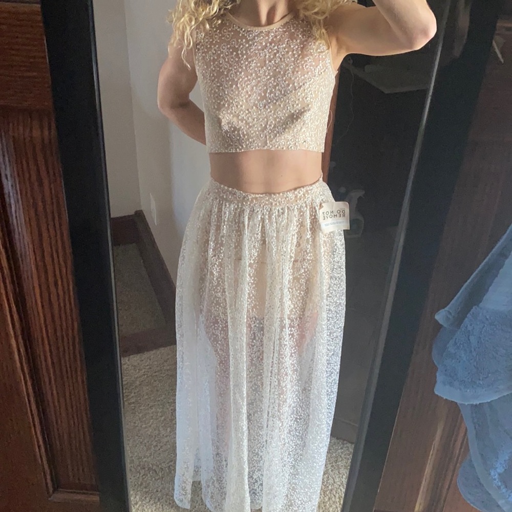 Fame and Partners 2 piece Dress set